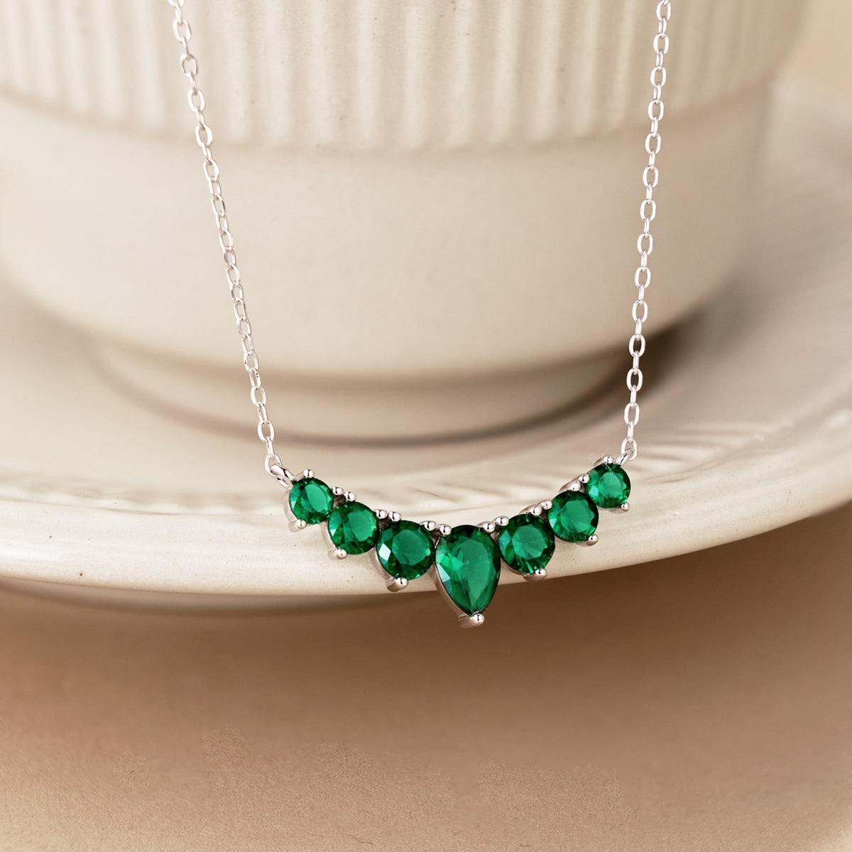 [Love More]Dainty Colorful Heart Necklace