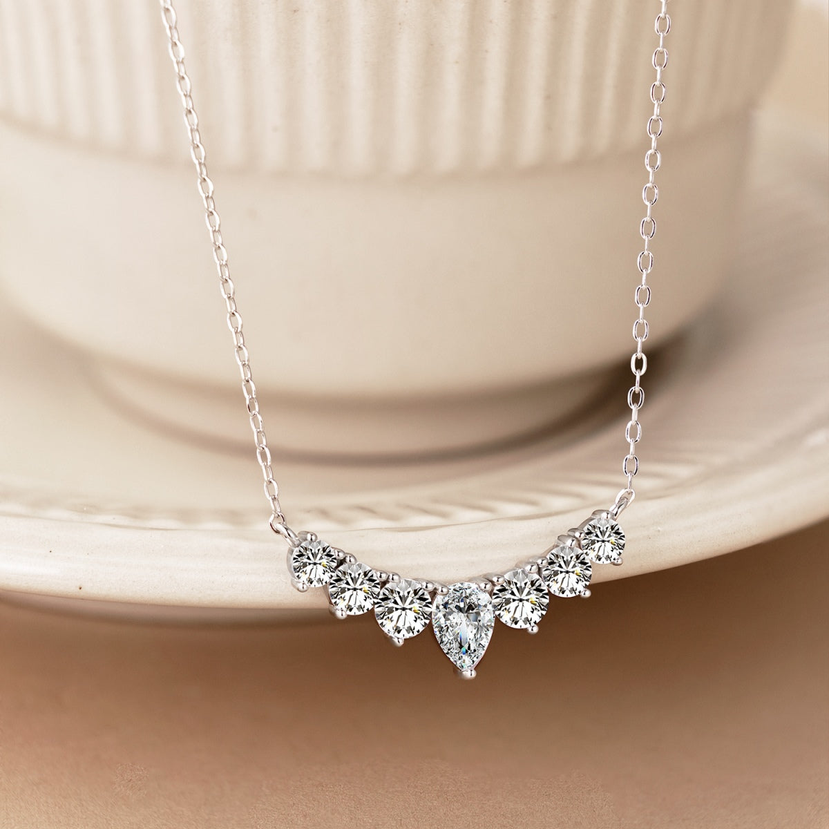 [Love More]Dainty Colorful Heart Necklace