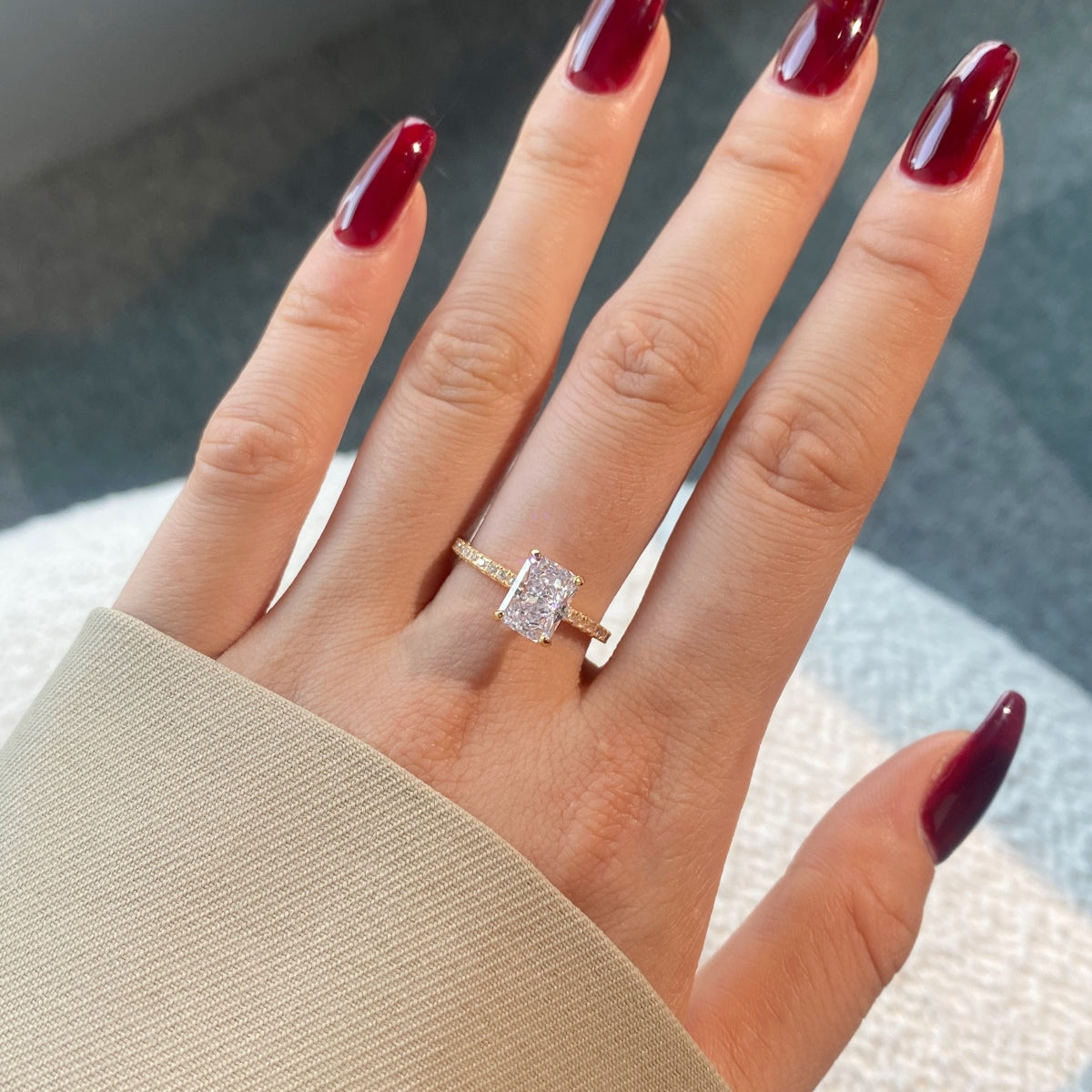 [Love More]2.0 Carat Dazzling Sparkling Radiant Cut Party Ring