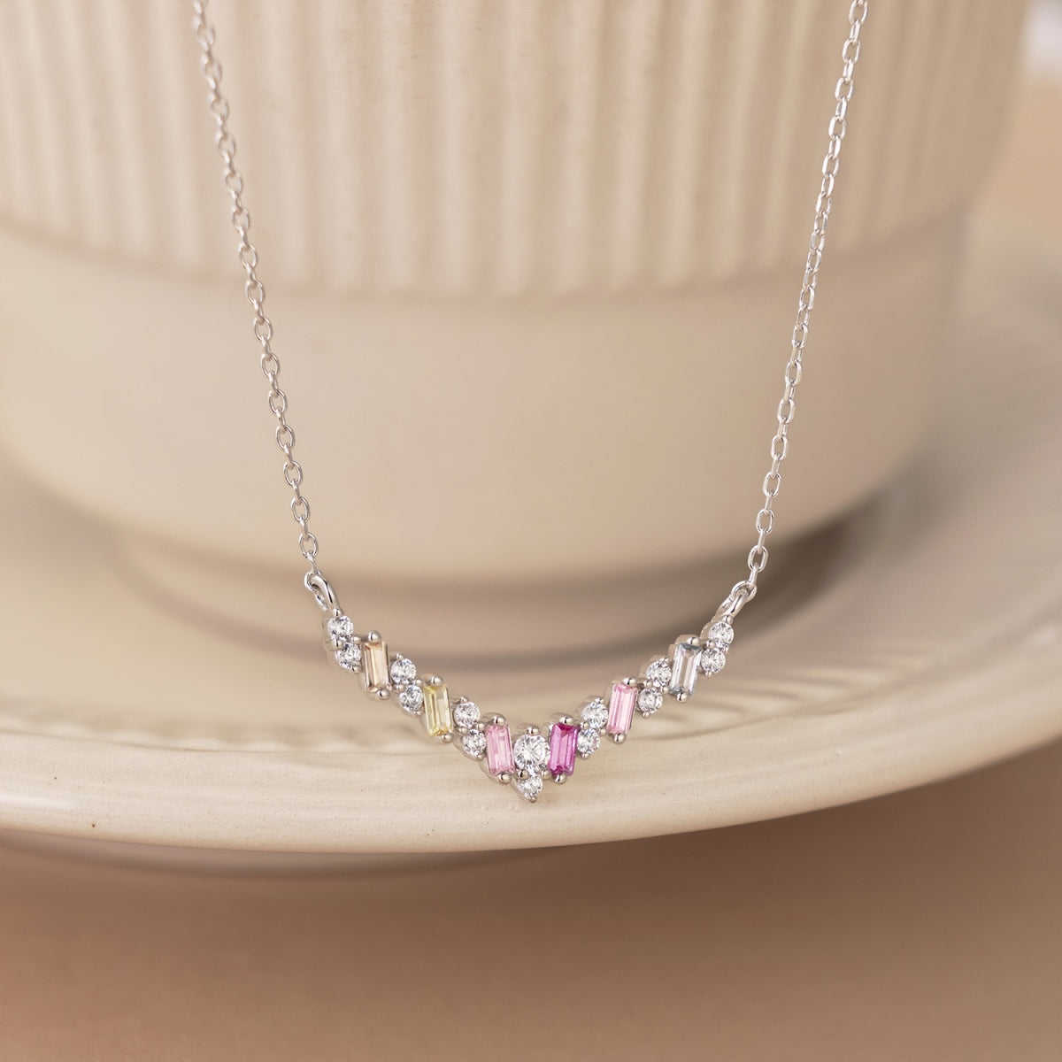 [Love More]Dazzling Rainbow Necklace