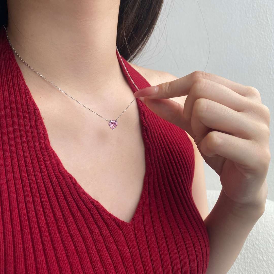 [Love More]6.0 carat Radiant Heart Shape Necklace