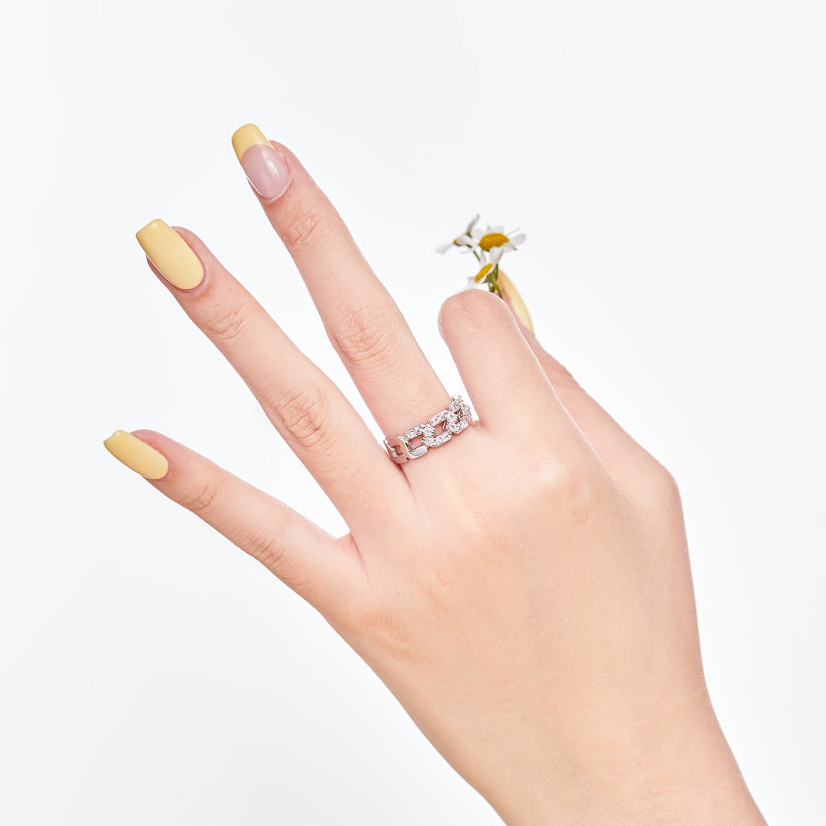 [Love More]Sparkling Vibrant Emerald Cut Daily Ring