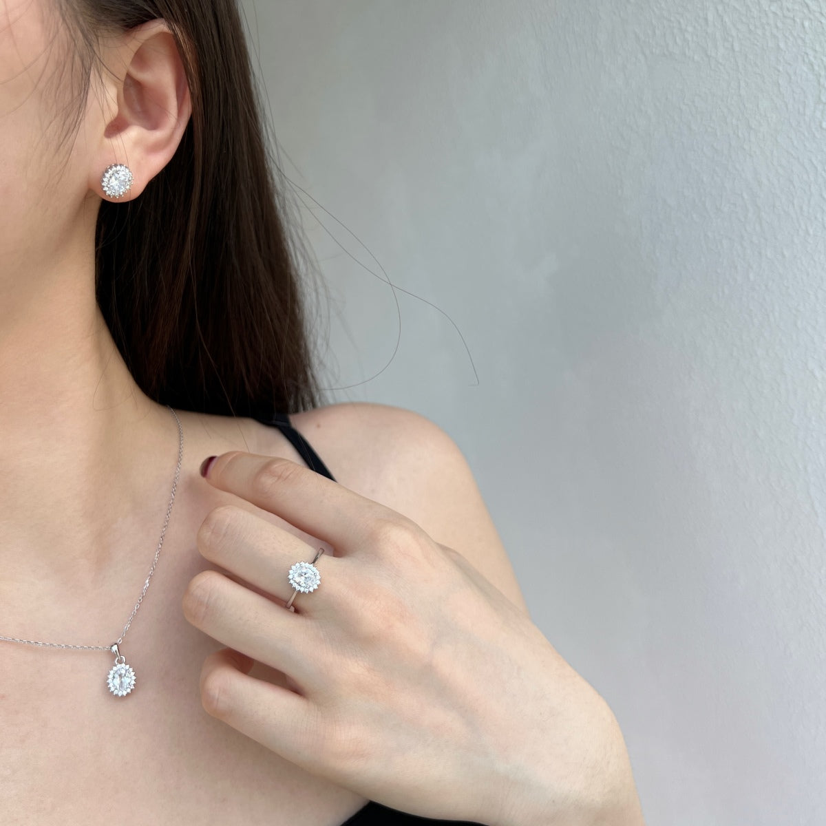 [Love More]Delicate Radiant Oval Cut Daily Earrings