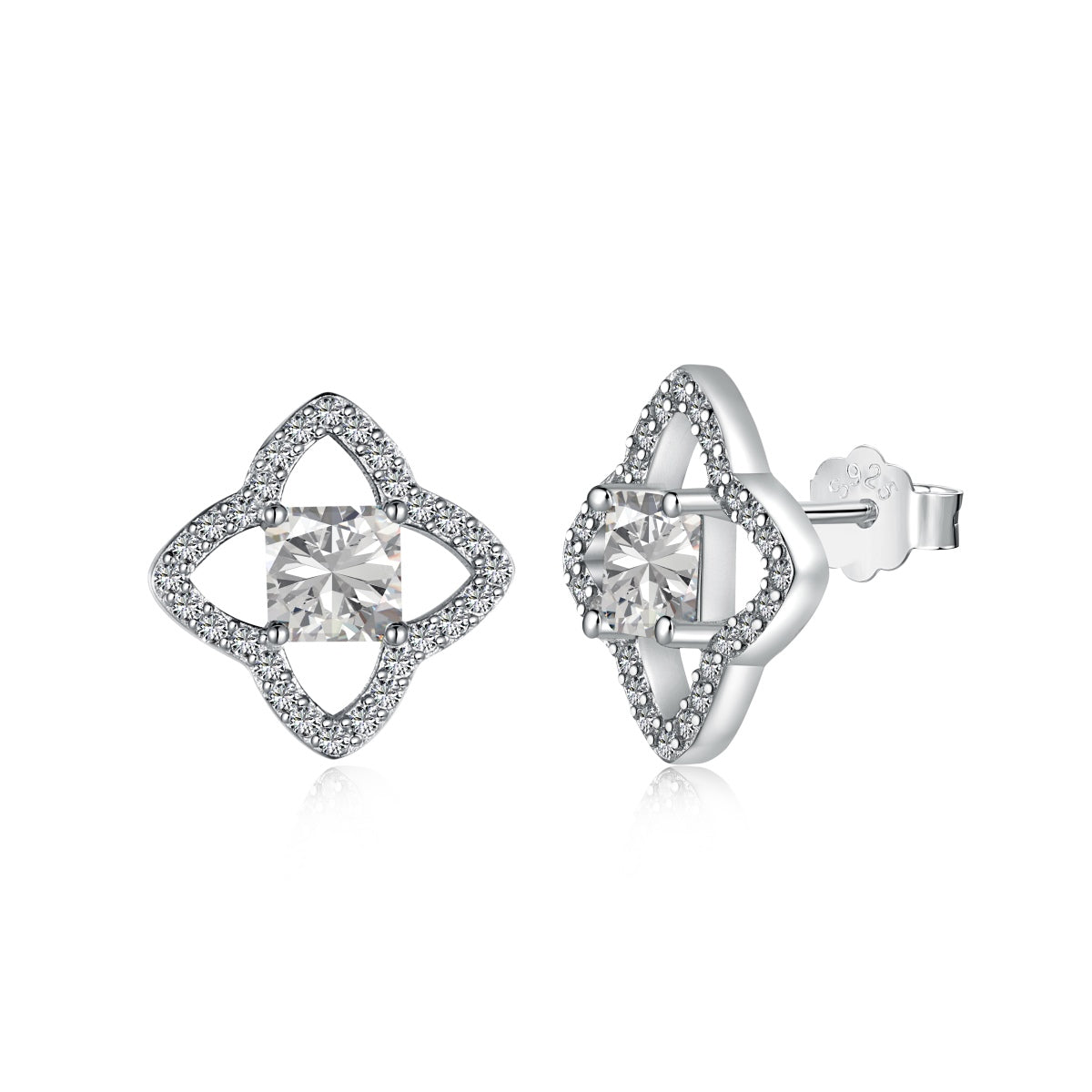 [Love More]Elegant Star Shape Princess Cut Daily Earrings