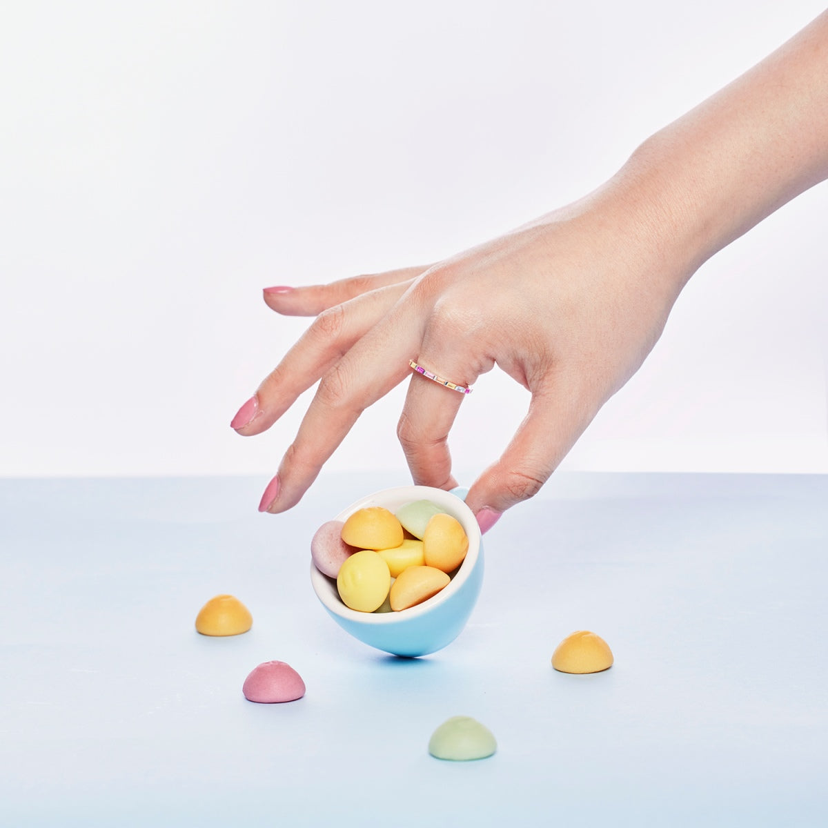 [Love More]Lively In Shades Elegant Radiant Cut Daily Ring