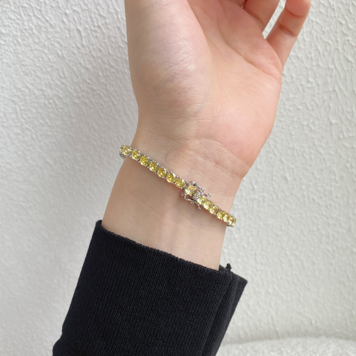 [Love More]Ornate Dazzling Round Cut Tennis Bracelet