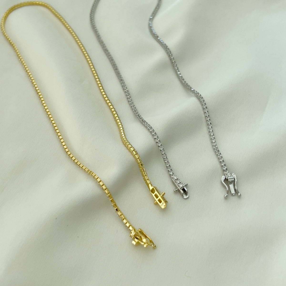 [Love More]Delicate Round Shape Tennis Necklace