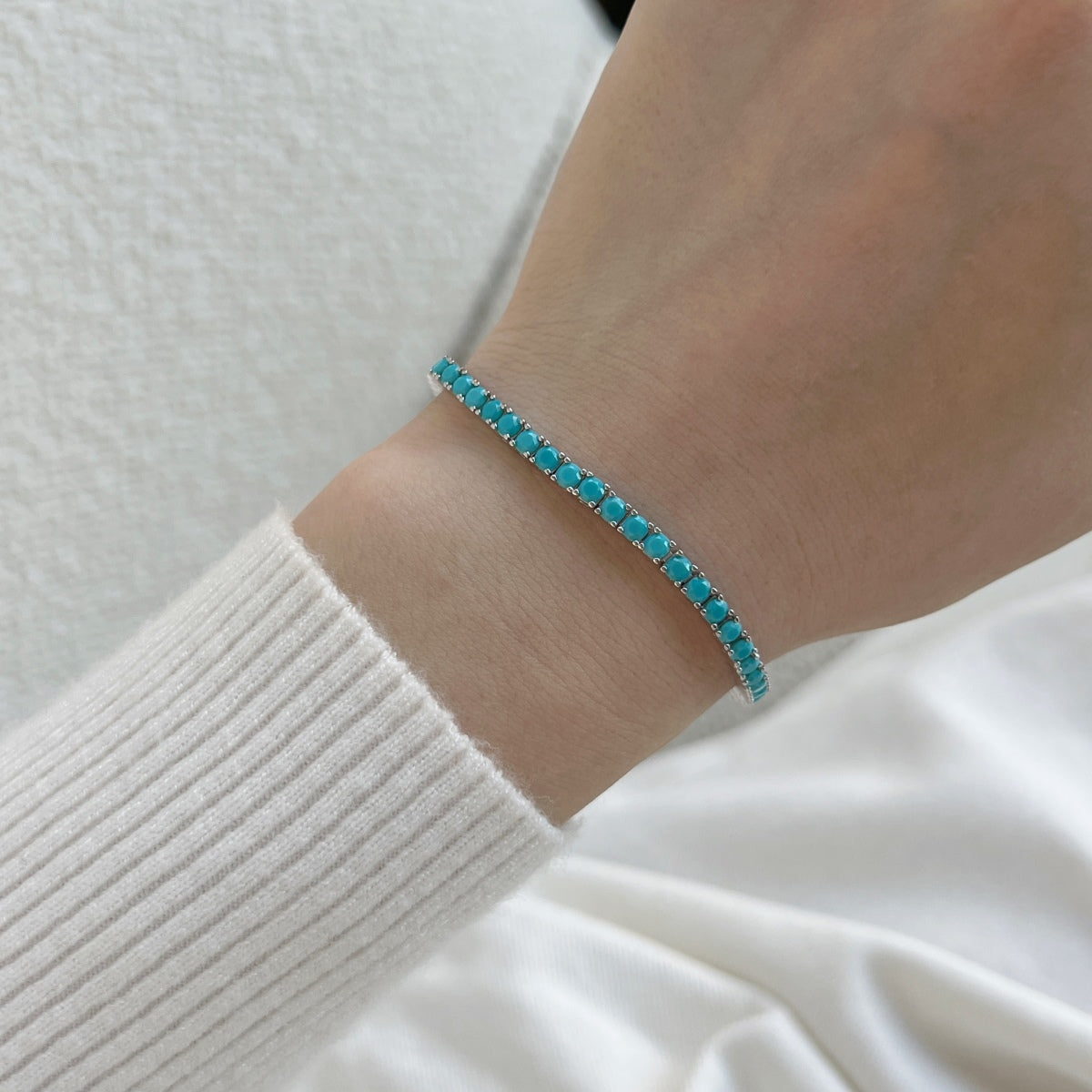 [Love More]Dainty Charming Round Cut Tennis Bracelet