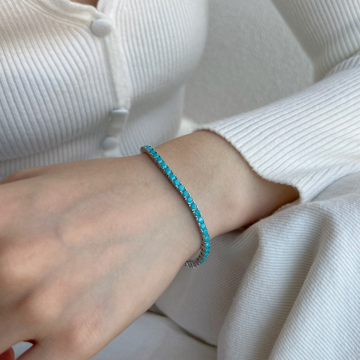 [Love More]Dainty Charming Round Cut Tennis Bracelet