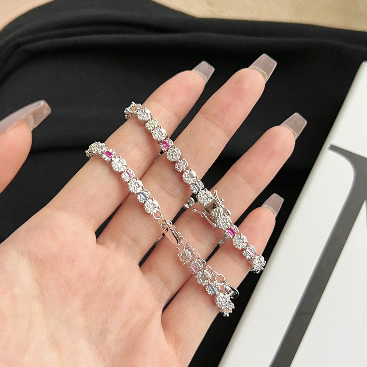 [Love More]Dazzling Radiant Multi Cut Daily Bracelet