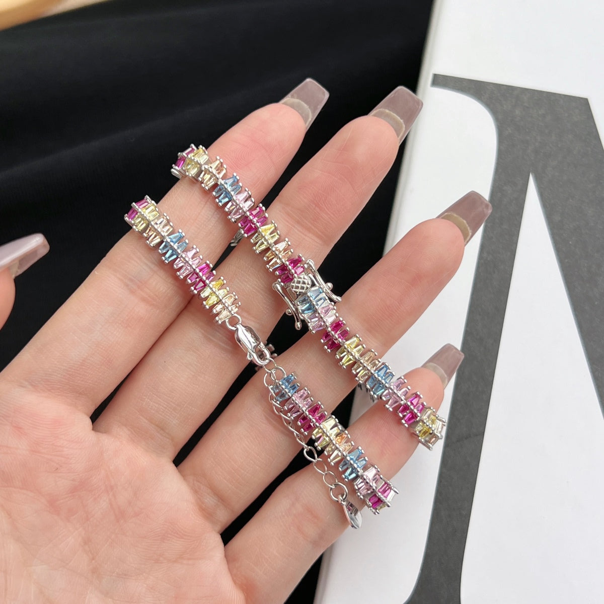 [Love More]Sparkling Exquisite Multi Cut Party Bracelet