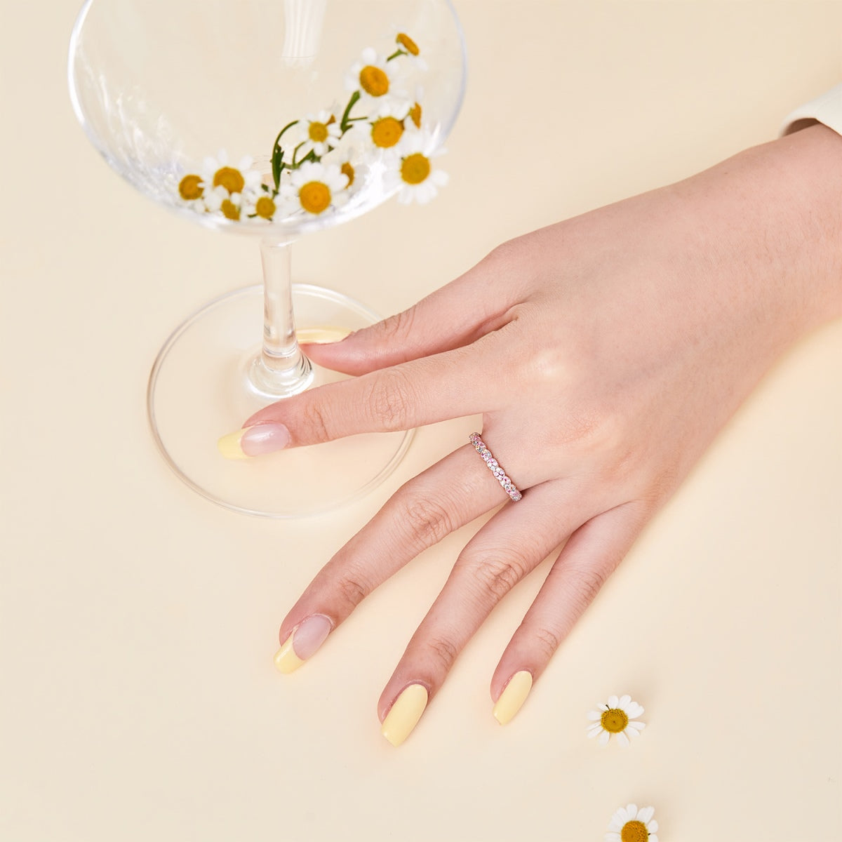 [Love More]Dainty Ebullient Round Cut Daily Ring