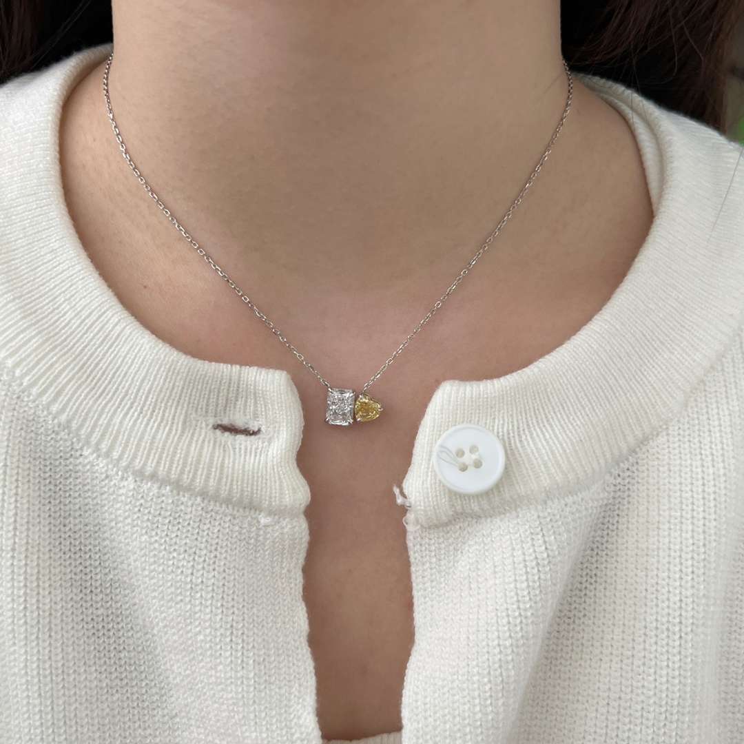 [Love More]Dazzling Square & Heart Shape Necklace