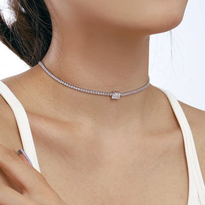 [Love More]2.0 carat Ornate Emerald Cut Necklace