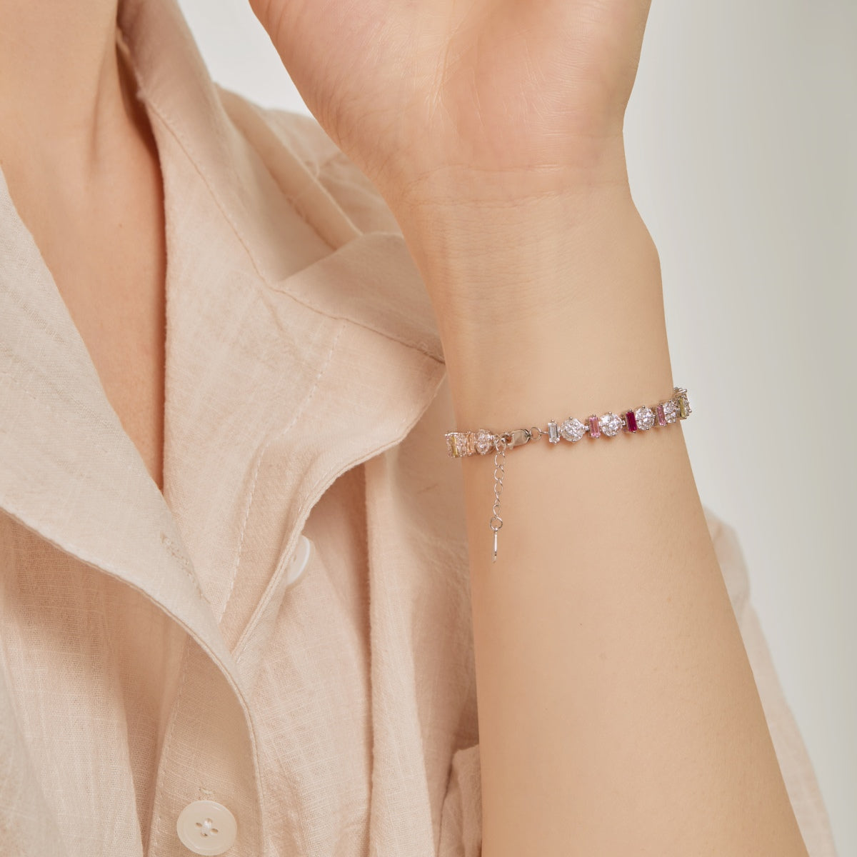 [Love More]Radiant Colorful Round Shape Daily Bracelet