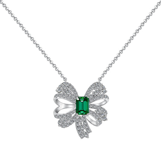 [Love More]Luxurious Flower Shape Emerald Cut Necklace