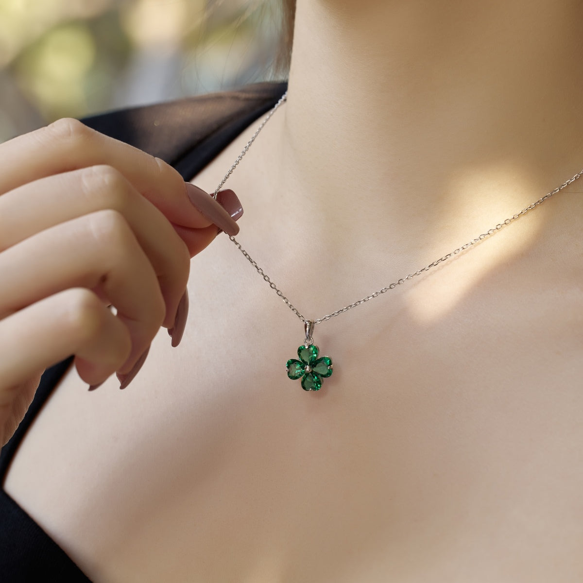 [Love More]Heart-Shaped Four-Leaf Clover Bead Necklace