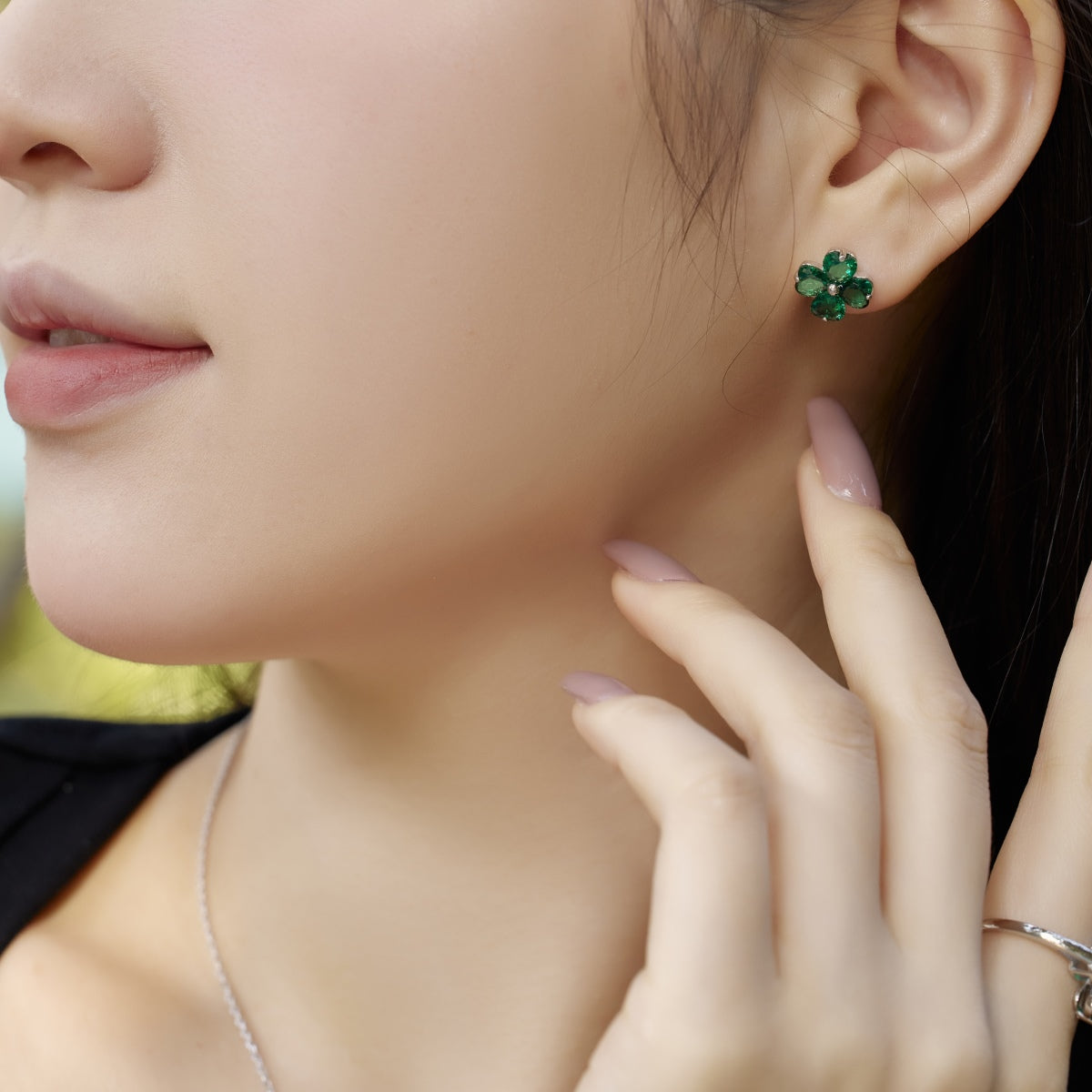 [Love More]Four-Leaf Clover Ball Earrings