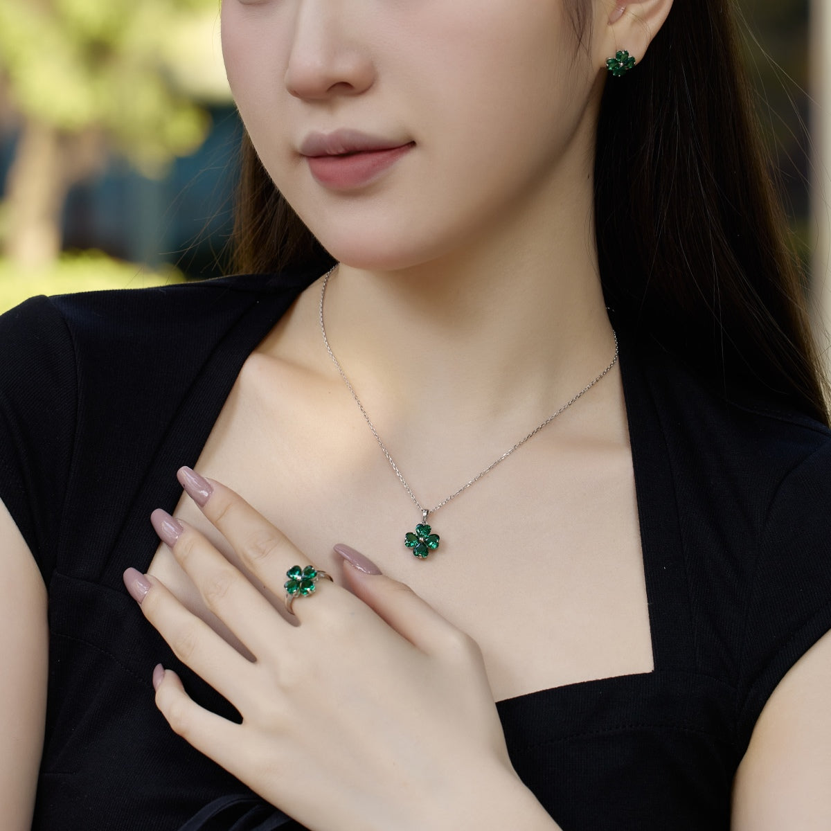 [Love More]Heart-shaped Four-Leaf Clover Ball Ring
