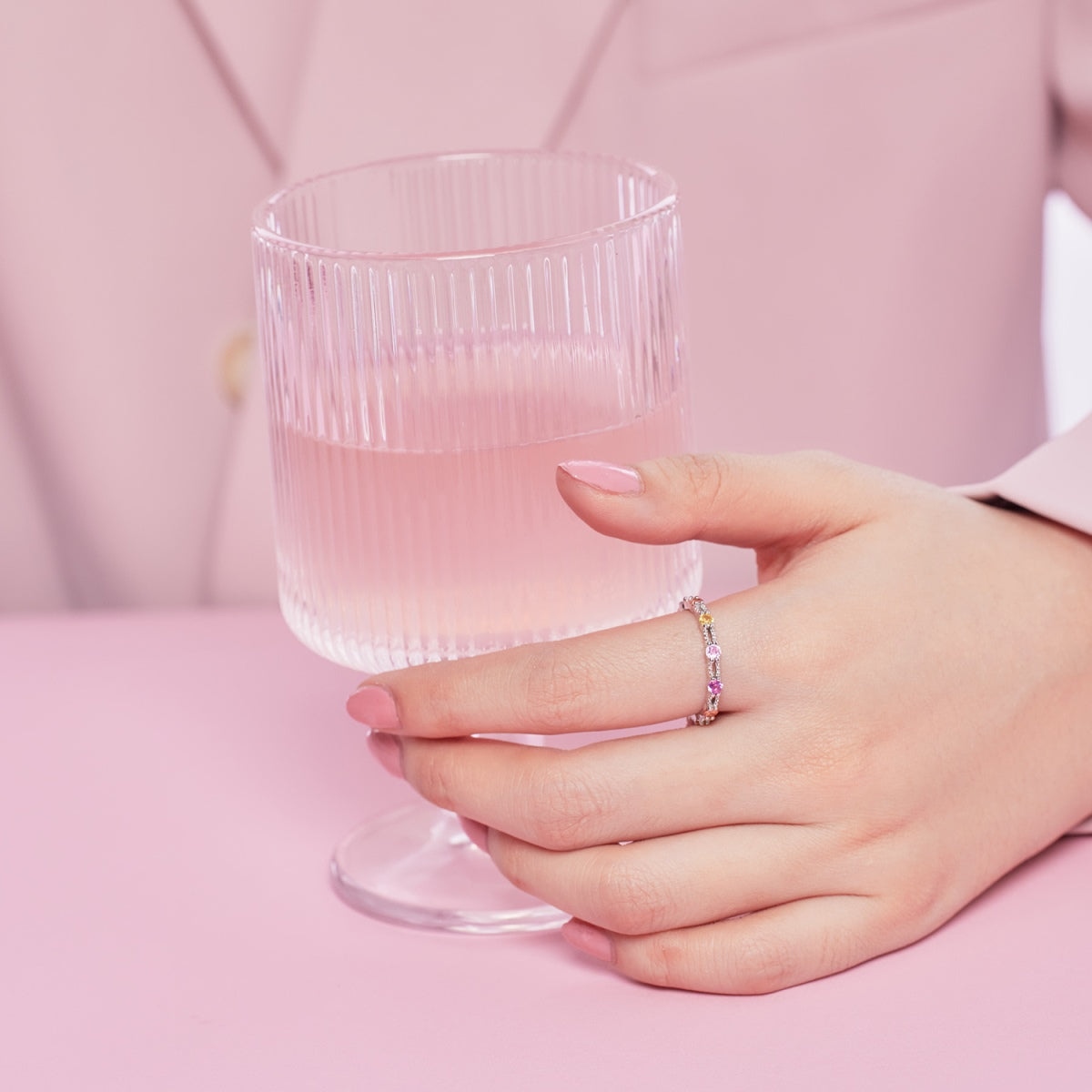 [Love More]Sparkling Colorful Round Cut Tennis Ring