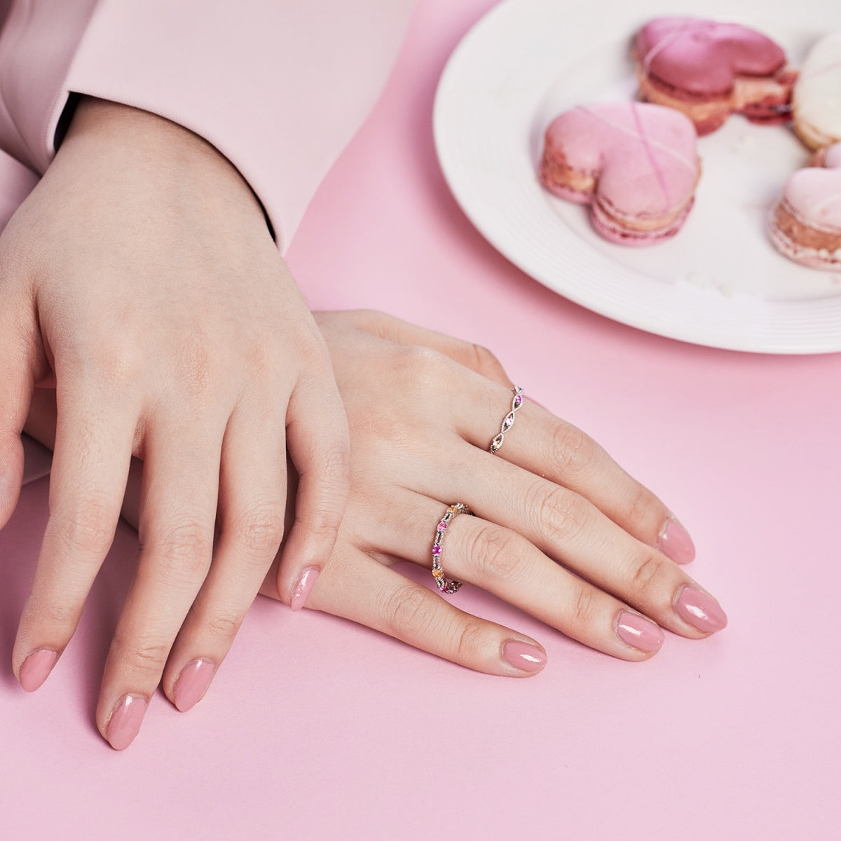 [Love More]Sparkling Colorful Round Cut Tennis Ring