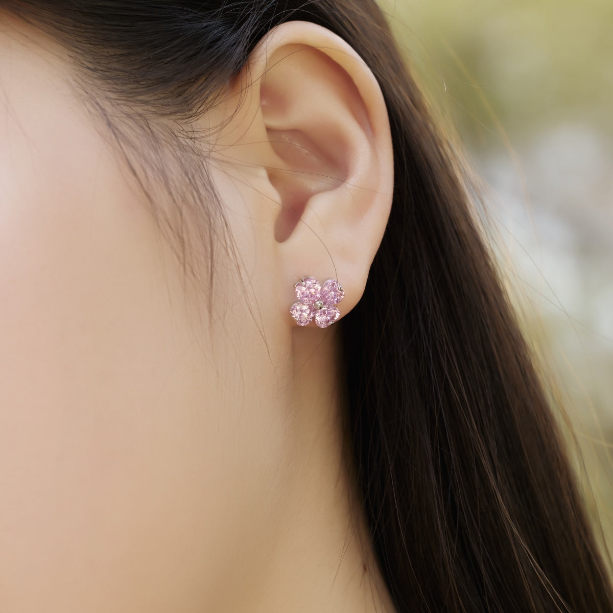 [Love More]Four-Leaf Clover Ball Earrings