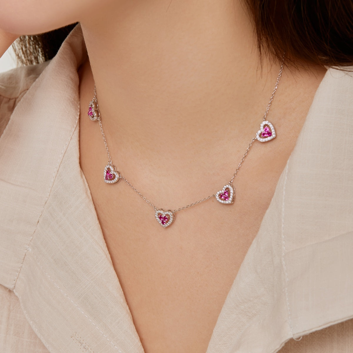 [Love More]Sparkling Five Heart Necklace