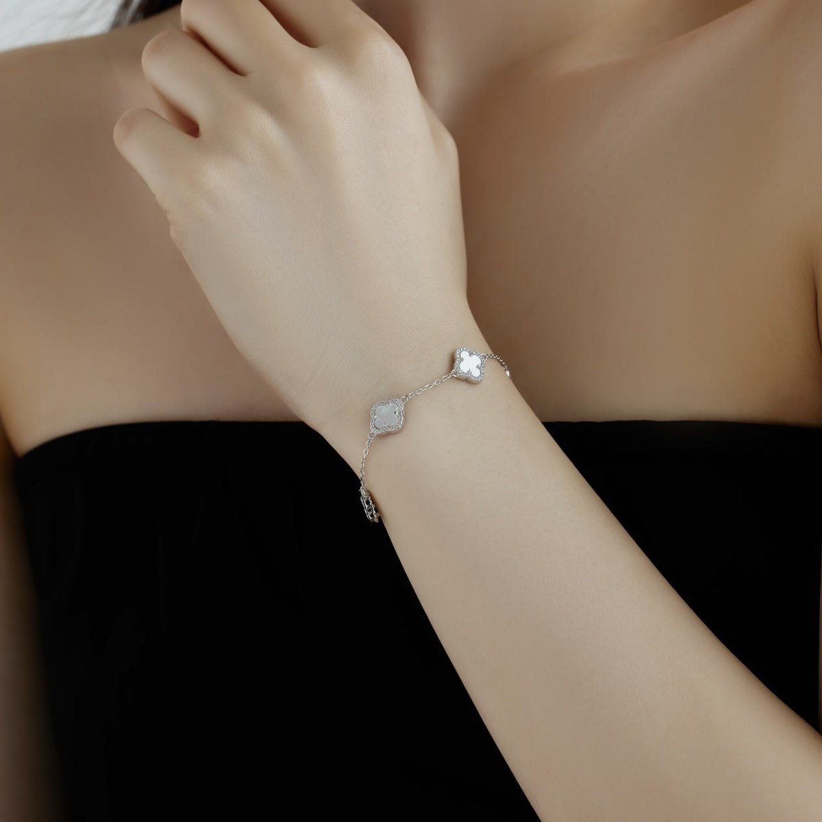 [Love More]Four-Leaf Clover Exquisite Bracelet