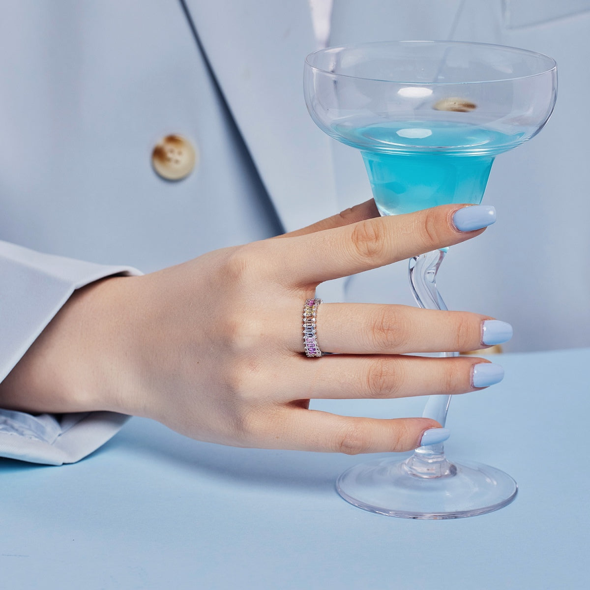 [Love More]Splashy Ornate Emerald Cut Cocktail Ring