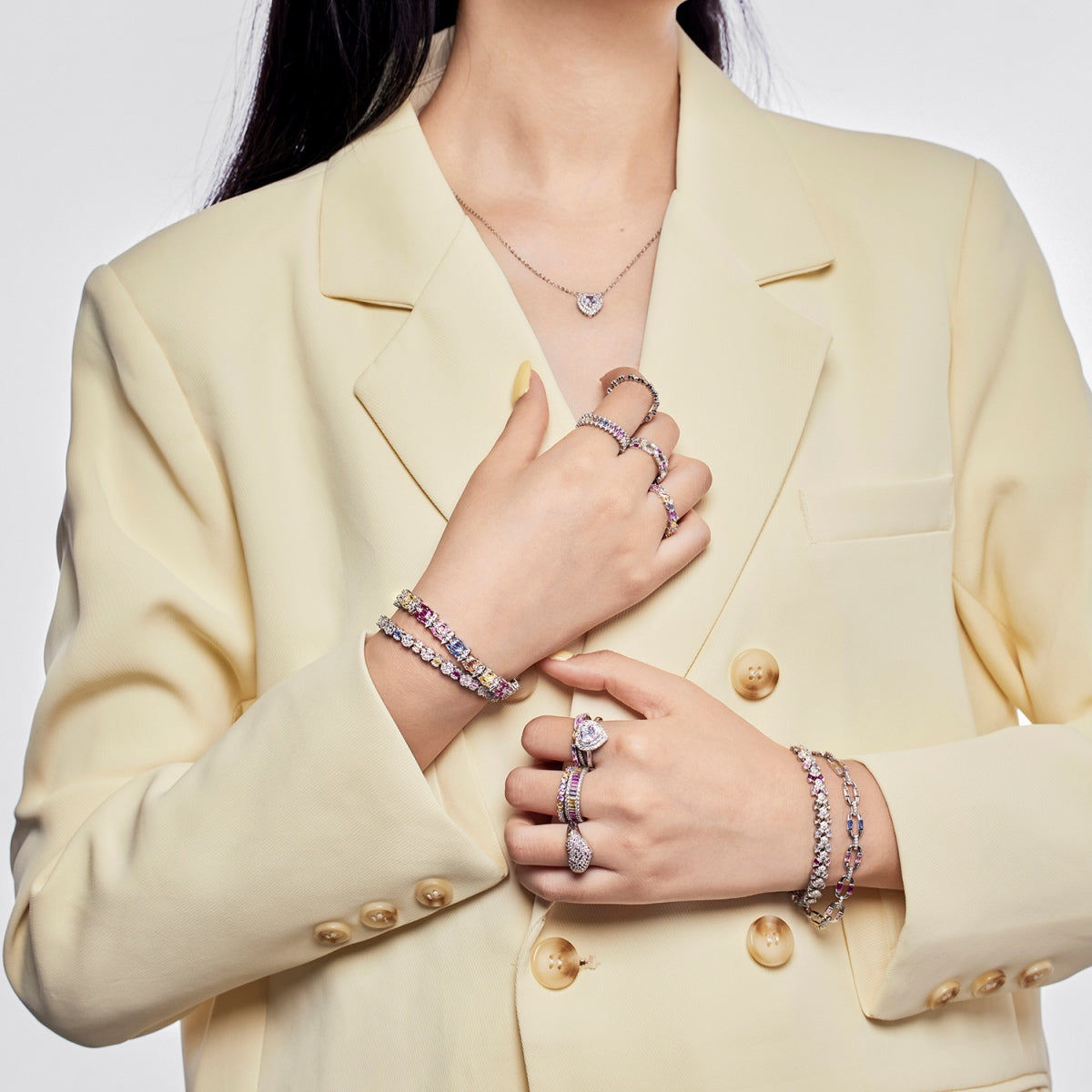 [Love More]Splashy Ornate Emerald Cut Cocktail Ring