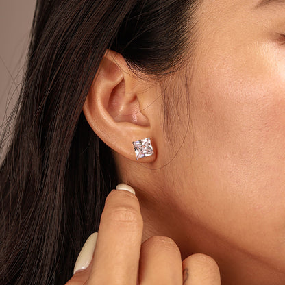 [Love More]Ornate Square Shape Earrings