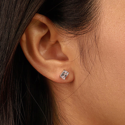 [Love More]Stylish Shiny Rectangular Center Stone Stud Earrings