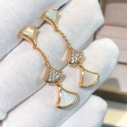 [Love More]DREAM EARRINGS 3 MOTIFS DIAMOND MOP PINK GOLD