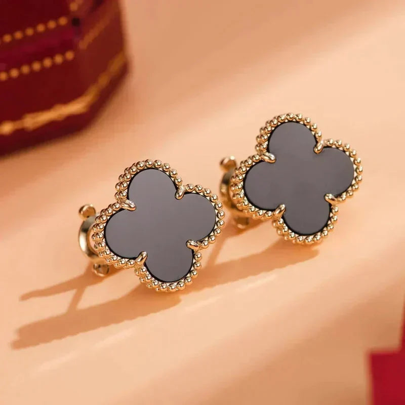 [Love More]CLOVER MEDIUM 1 MOTIFS  ONYX STUD EARRINGS