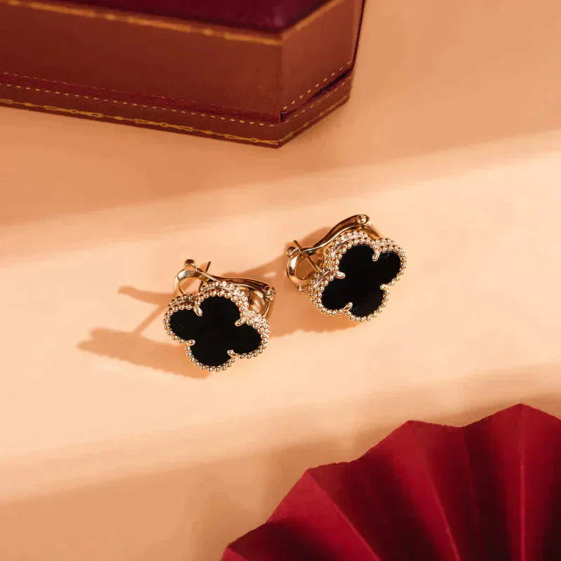 [Love More]CLOVER MEDIUM 1 MOTIFS  ONYX STUD EARRINGS