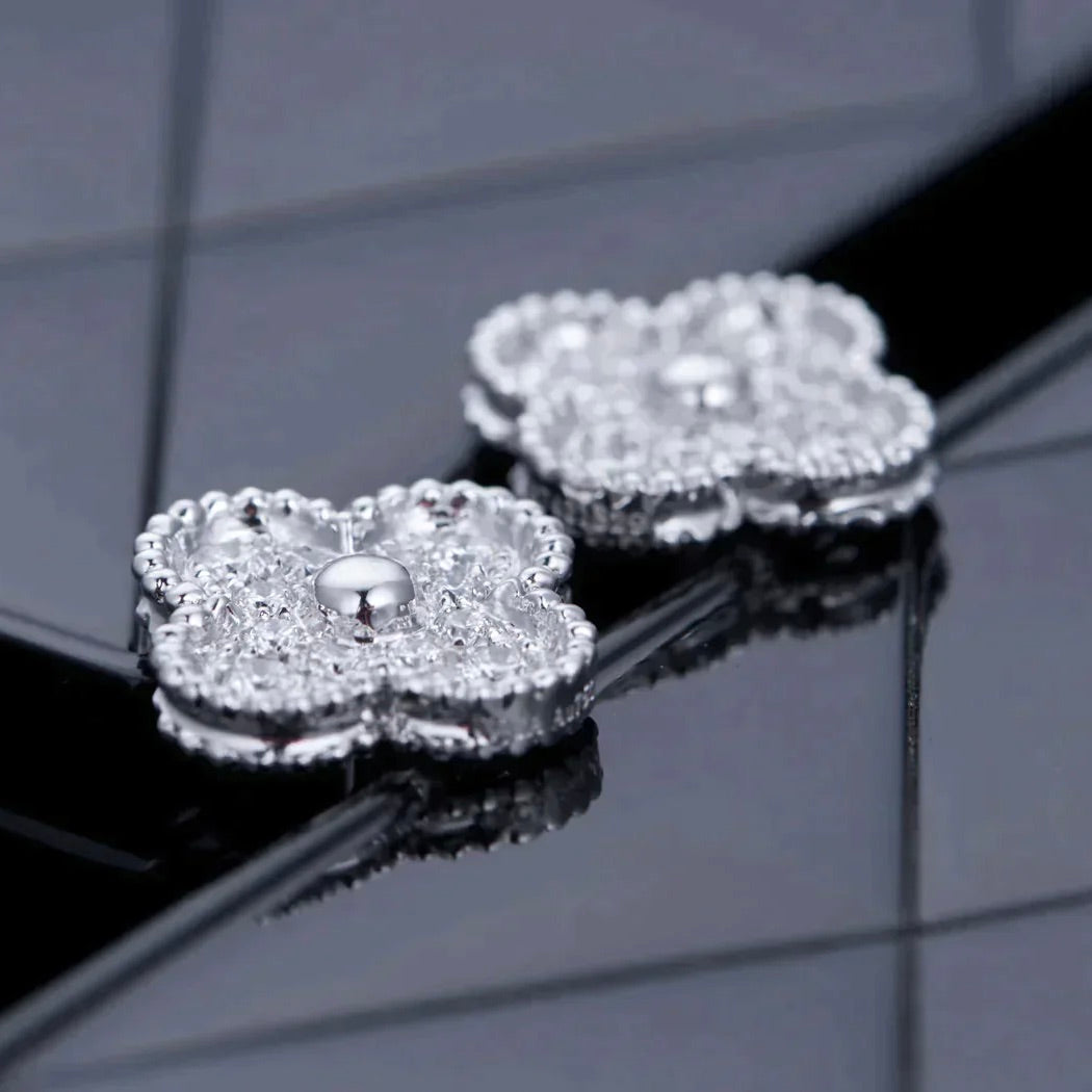 [Love More]CLOVER 1 MOTIFS DIAMOND STUD EARRINGS SILVER