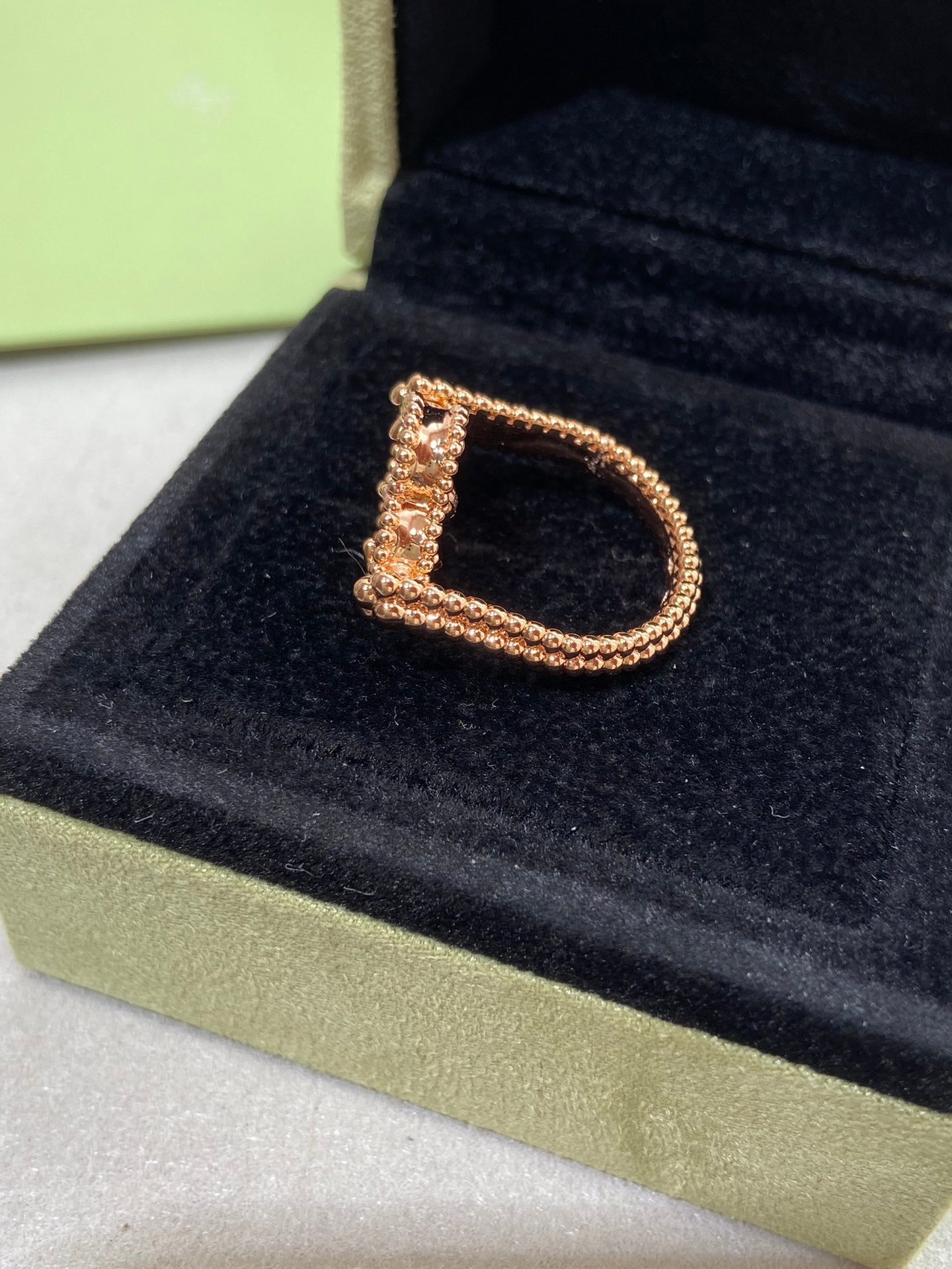 [Love More]CLOVER RIVERSIBLE PINK GOLD RING