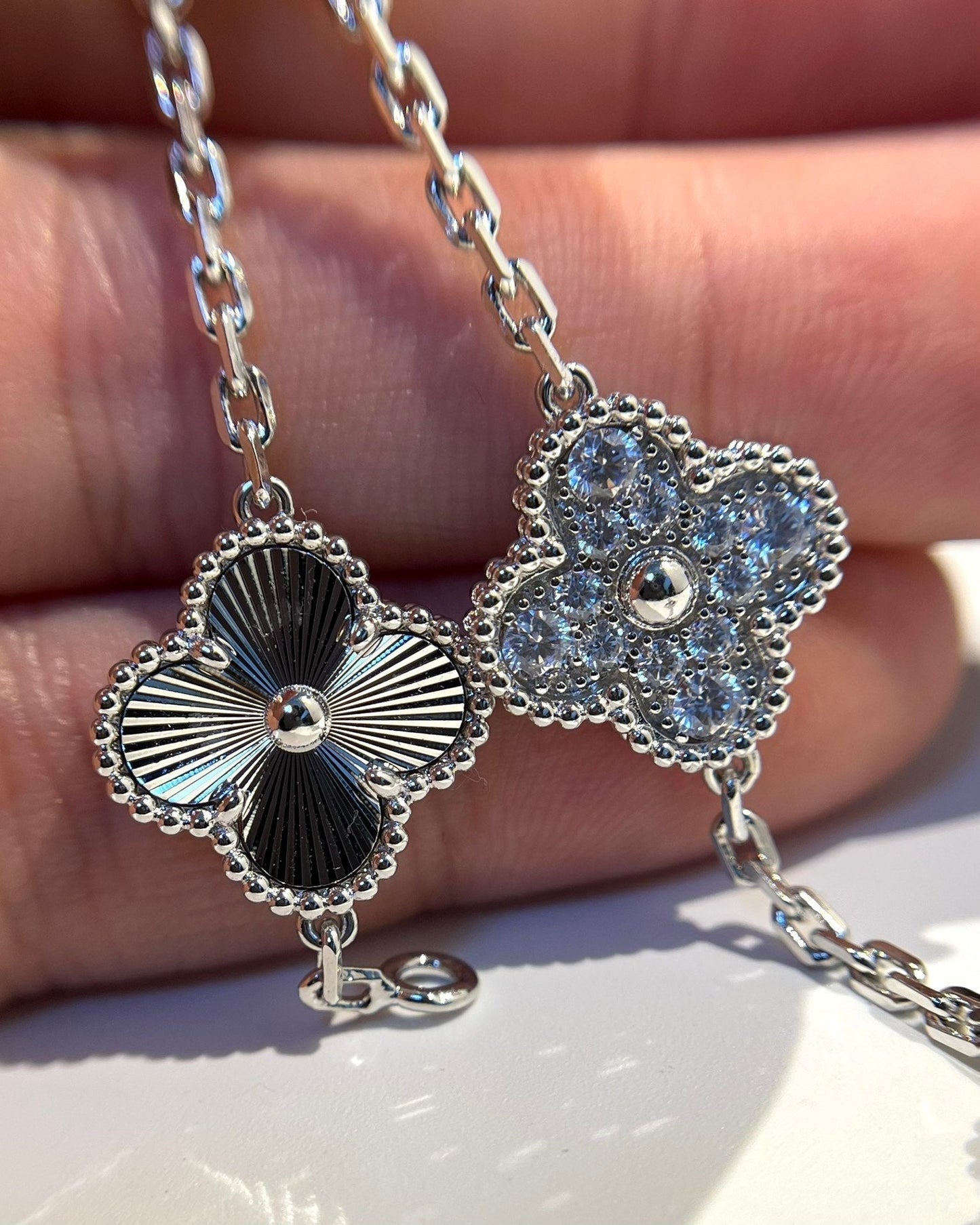 [Love More]CLOVER 5 MOTIF SILVER DIAMOND BRACELET