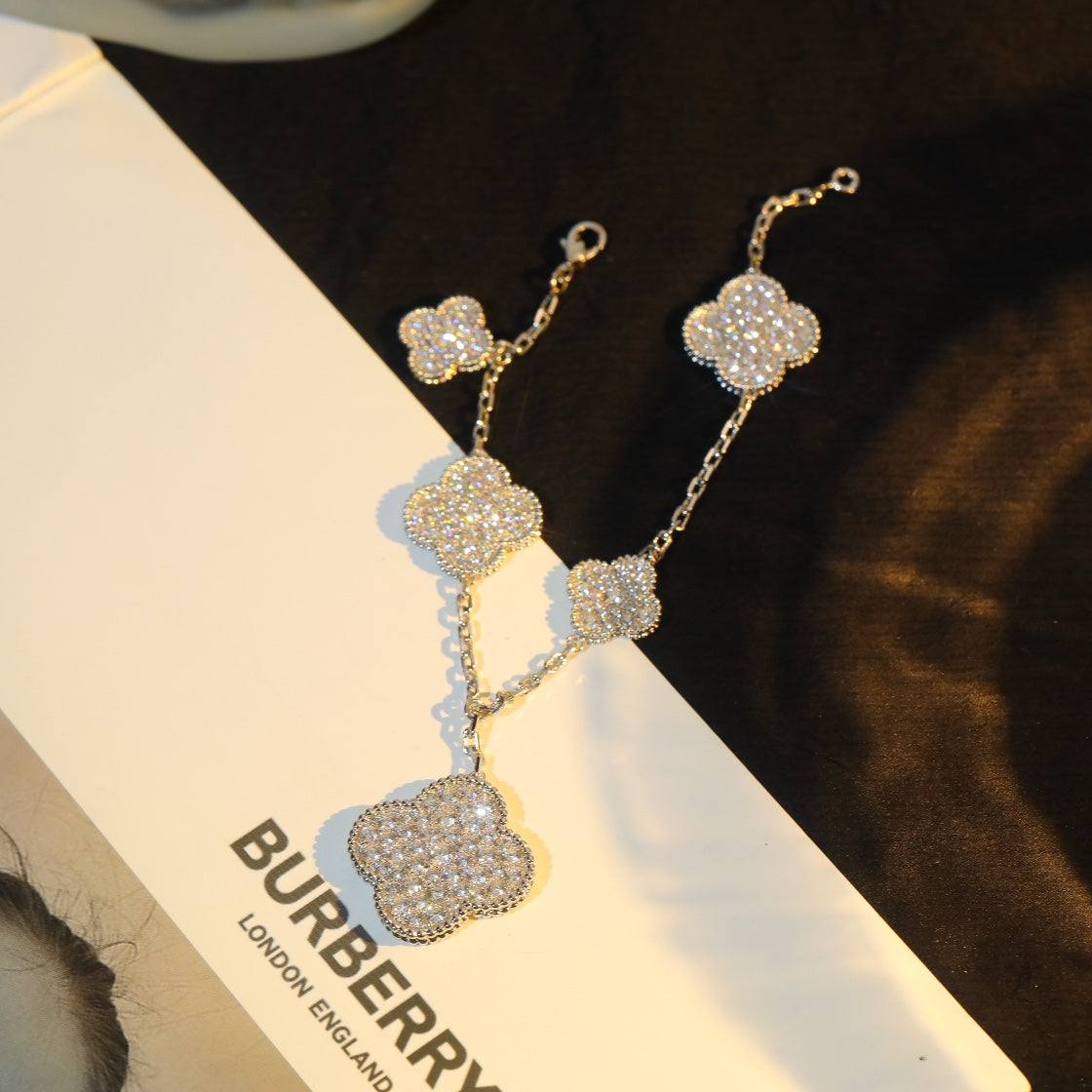 [Love More]CLOVER BRACELET 5 MOTIF SILVER DIAMOND PAVED