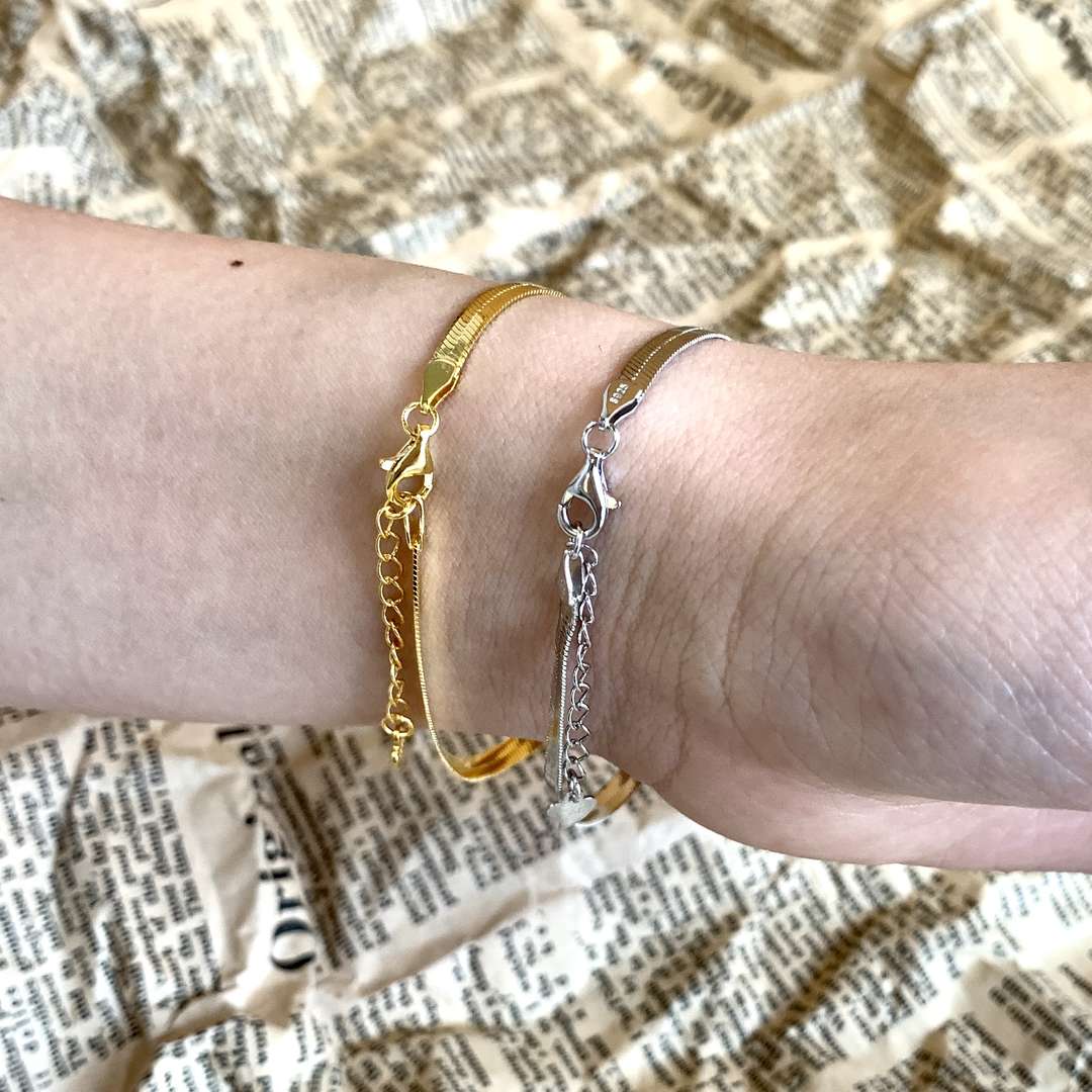 [Love More]Flat Snake Bone Chain Blade Necklace