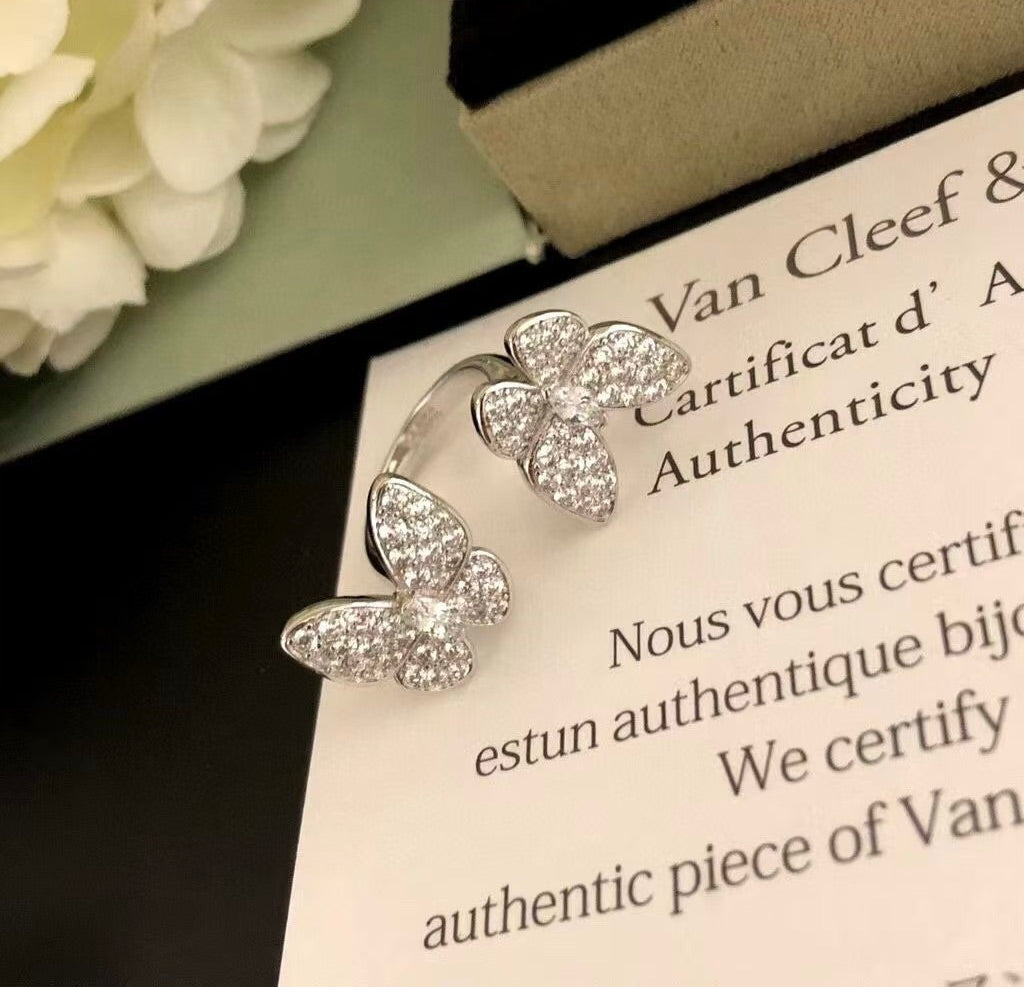 [Love More]TWIN SILVER BUTTERFLY DIAMOND RING