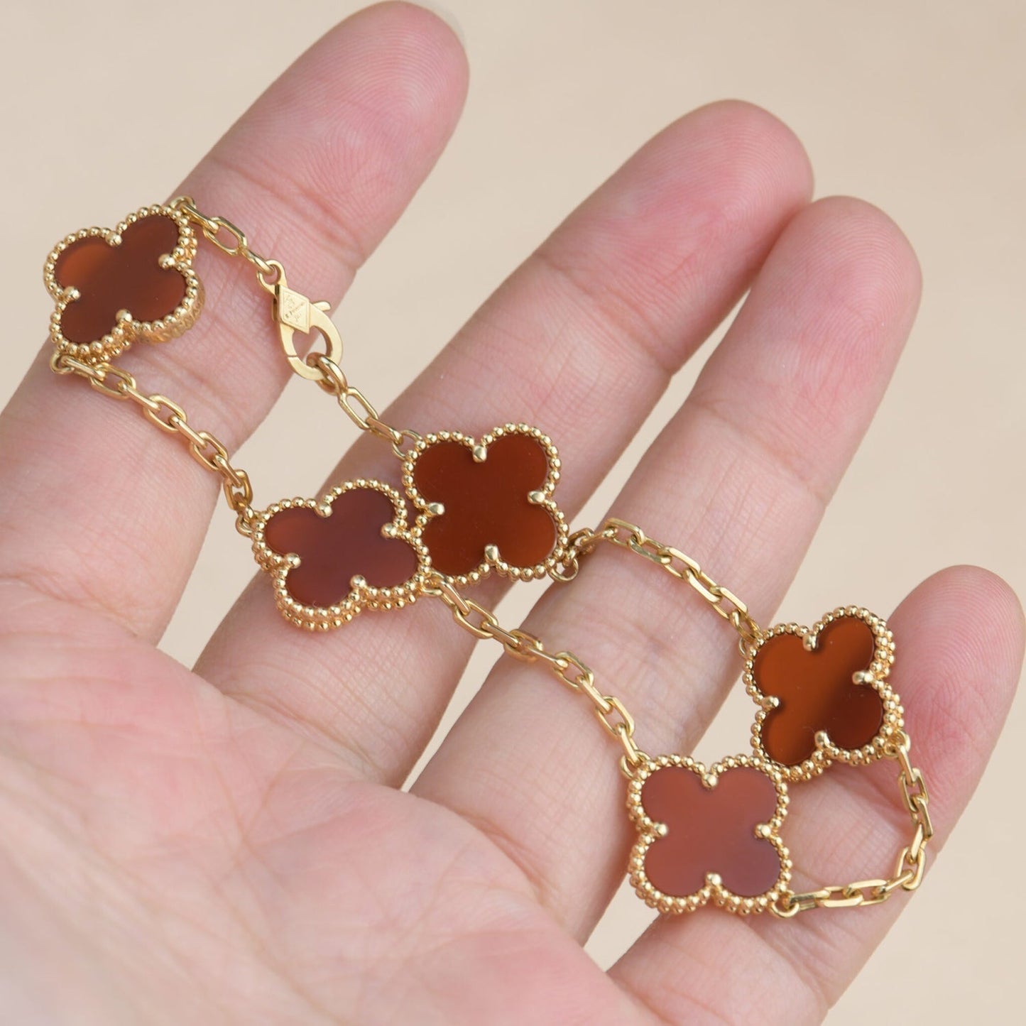[Love More]CLOVER 5 MOTIFS RED AGATE  BRACELET