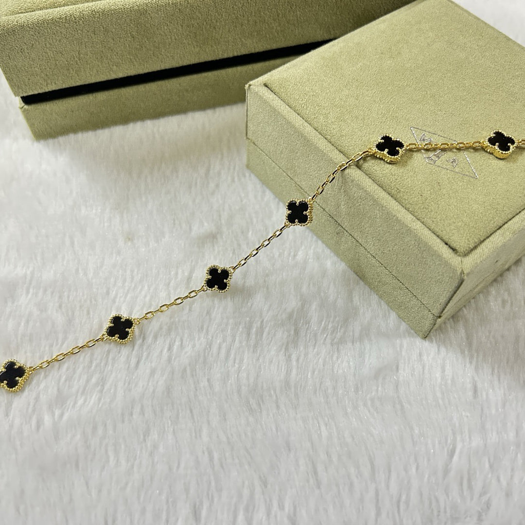[Love More]CLOVER 6 MOTIF  ONYXS BRACELET
