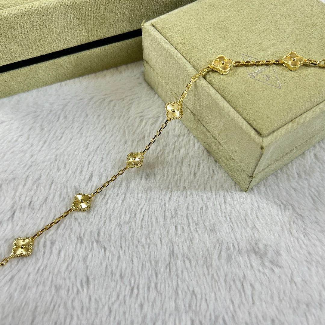 [Love More]CLOVER 6 MOTIF DIAMOND BRACELET