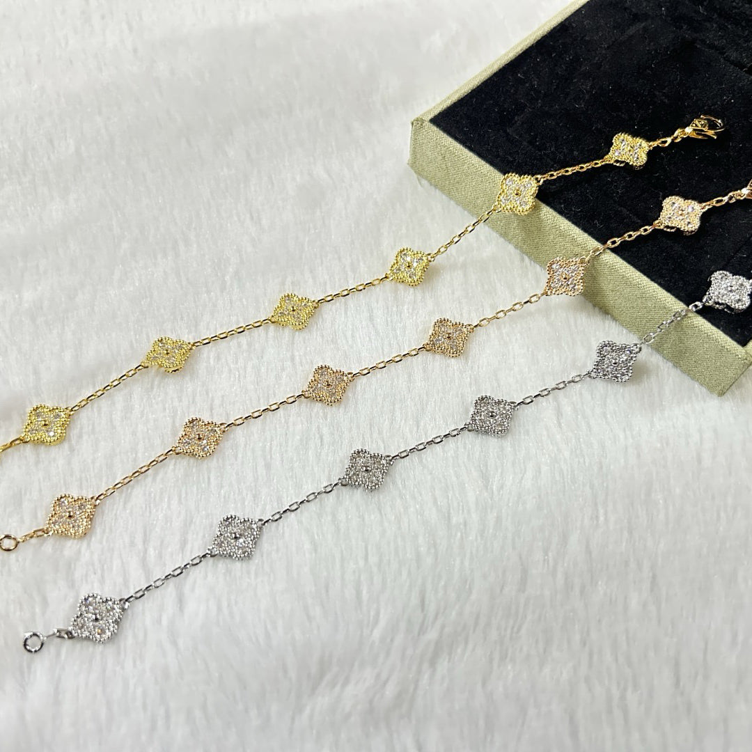 [Love More]CLOVER 6 MOTIF DIAMOND BRACELET