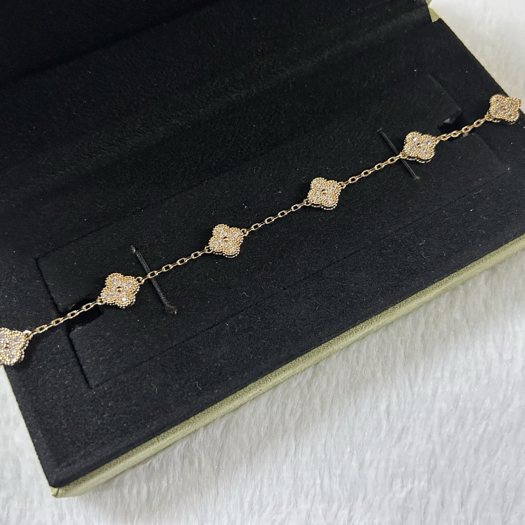 [Love More]CLOVER 6 MOTIF DIAMOND BRACELET