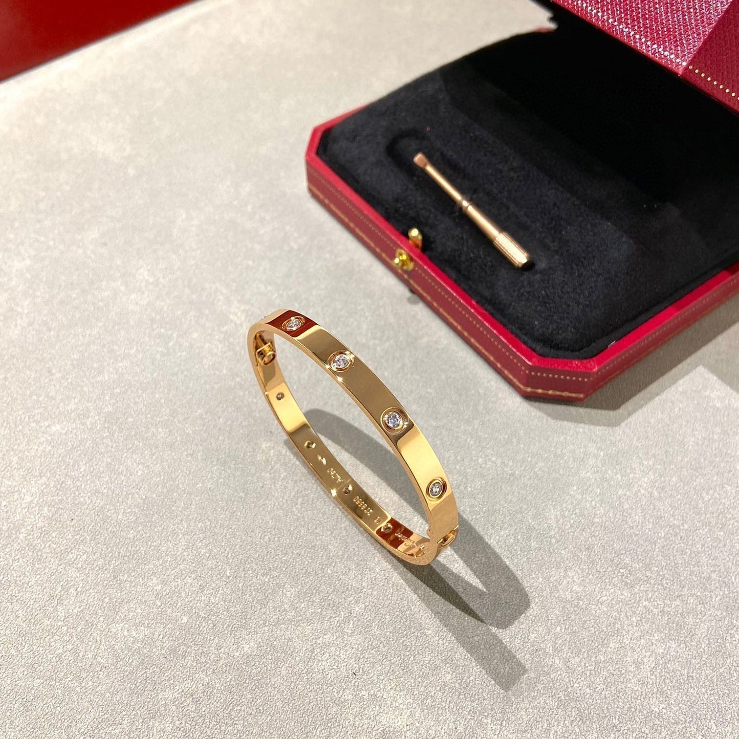 [Love More]LOVE BRACELET 6.1MM 10 DIAMONDS