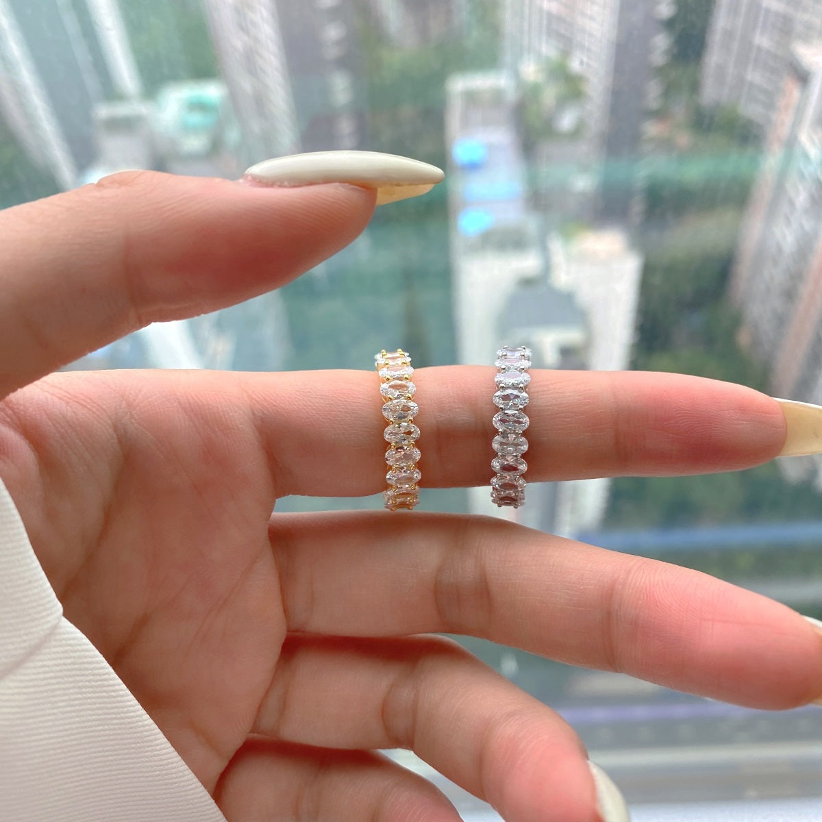 [Love More]Ornate Oval Cut Tennis Ring