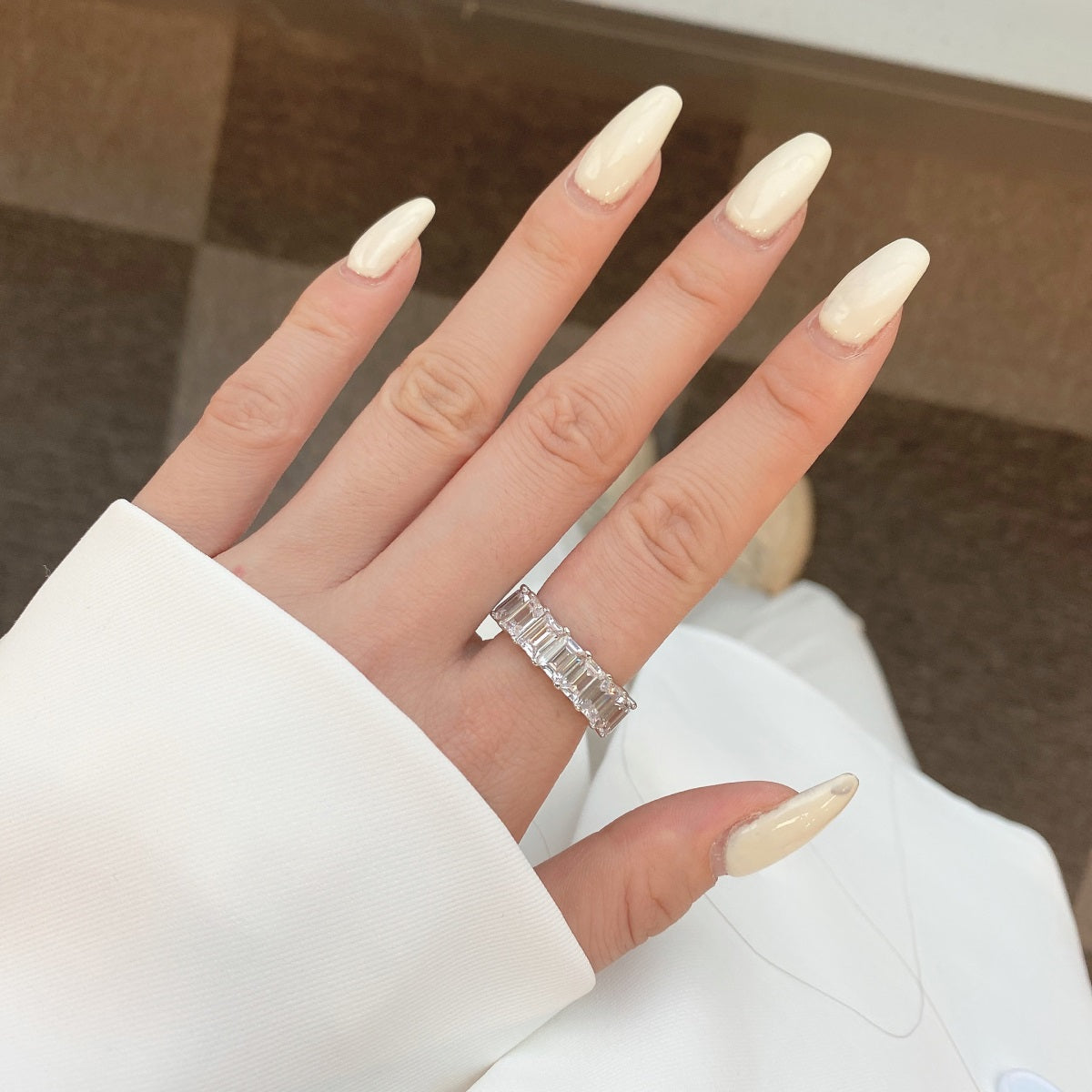 [Love More]0.75 Carat Elegant Emerald Cut Tennis Ring