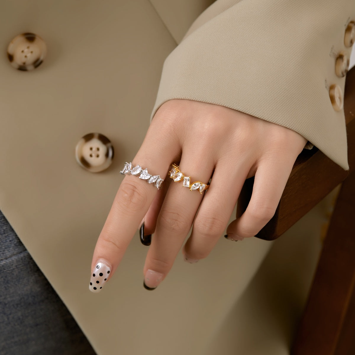 [Love More]Delicate Multi Cut Ring